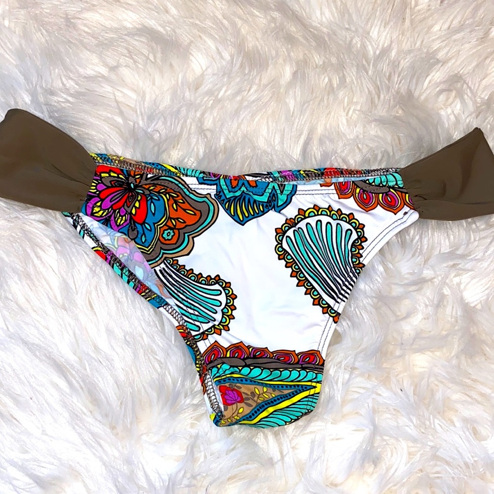 Bikini bottom